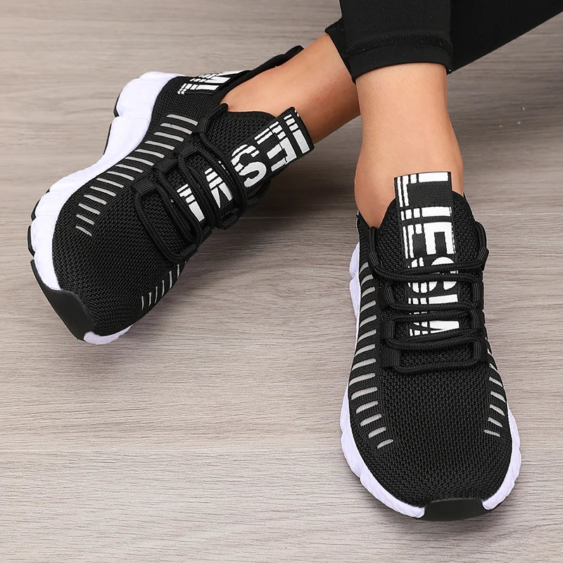 Sapatos esportivos de plataforma feminina com design moderno e respirável sapatos confortáveis ao ar livre caminhadas sapatos casuais