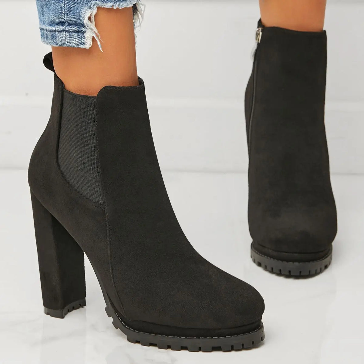 Bota Veludo Cano Curto - Toque de Luxo Para Dias de Frio!